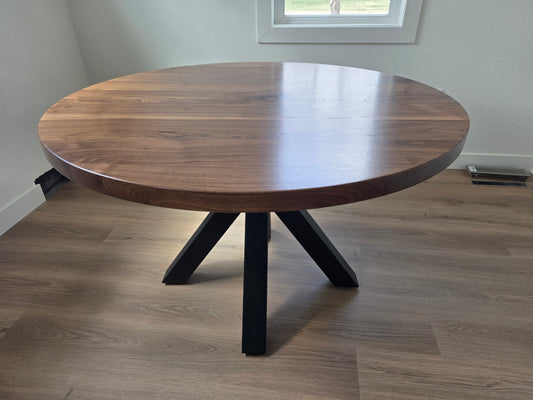 The Maisy Round Table